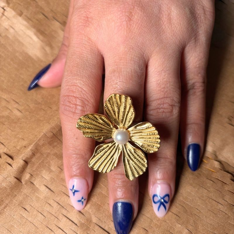 Urban Flower Ring