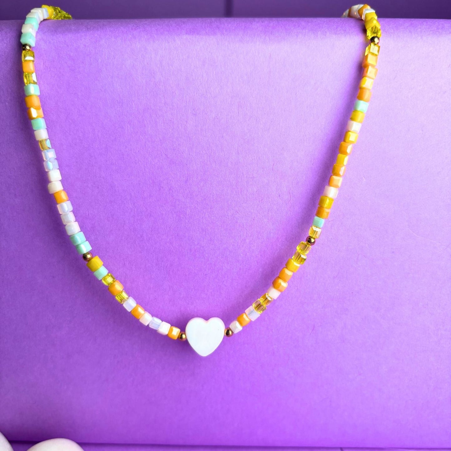 Navrangi Dil Choker